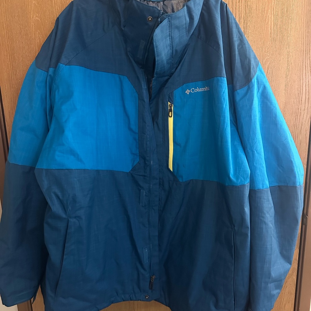 Columbia Teal and Dark Gray Omni-Tech Jacket